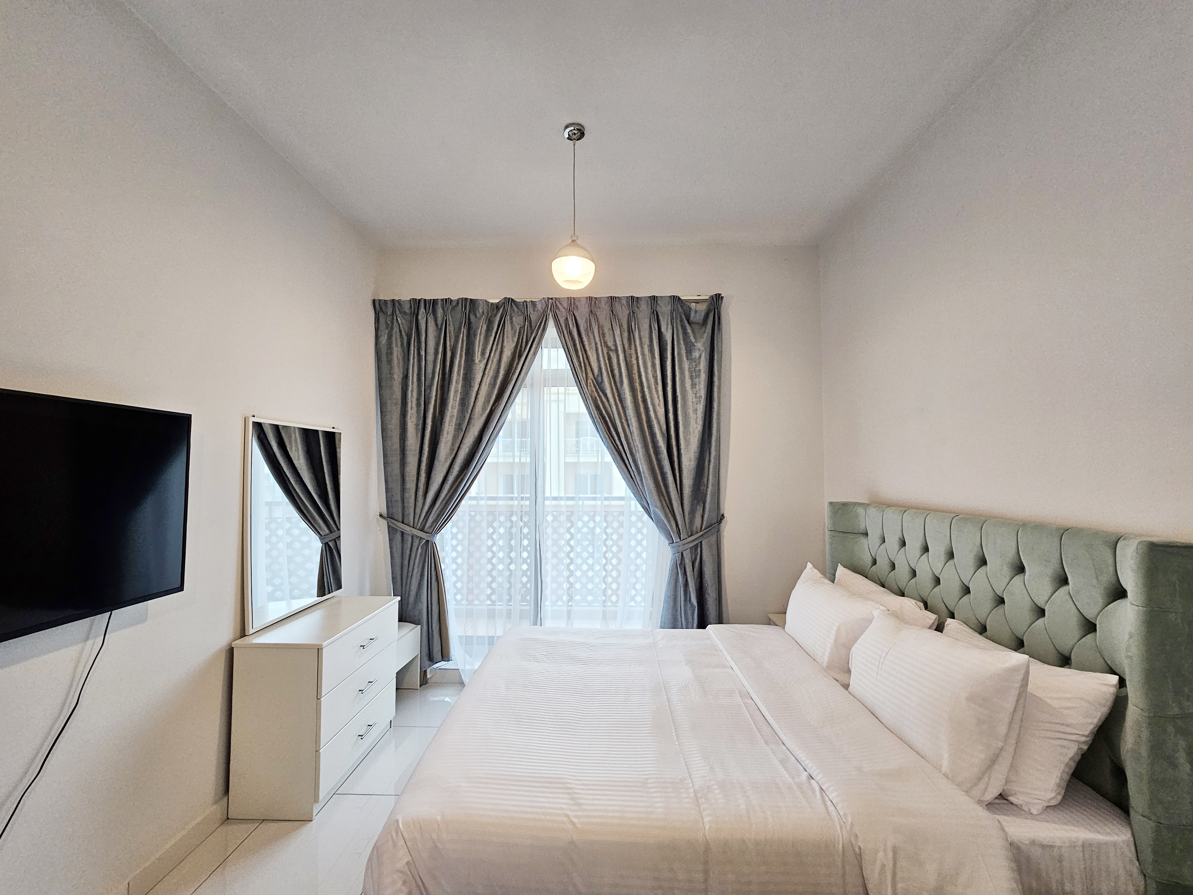 Furnished studio in Plazzo Heights