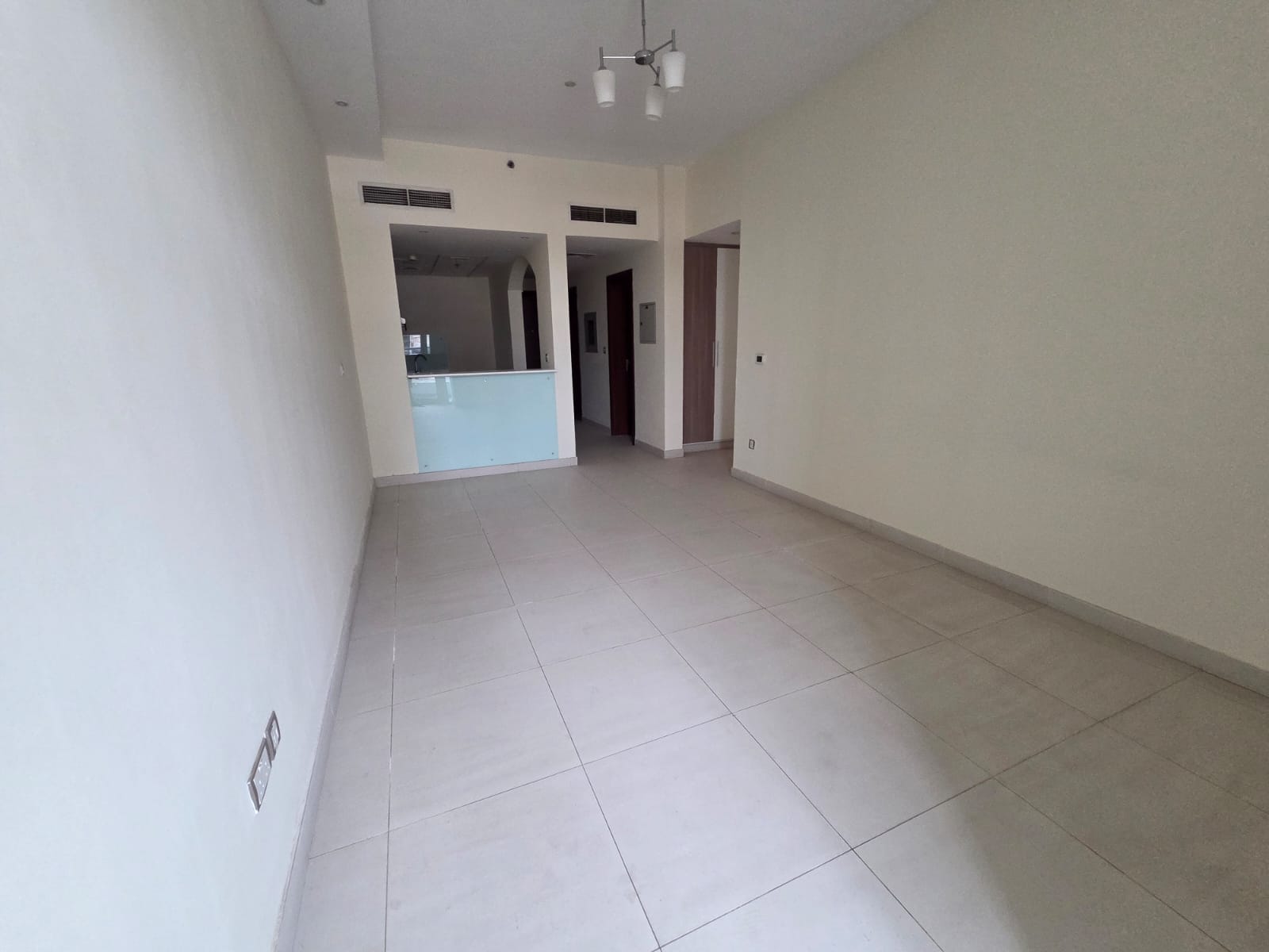 2 Bedroom Available in LA Residence