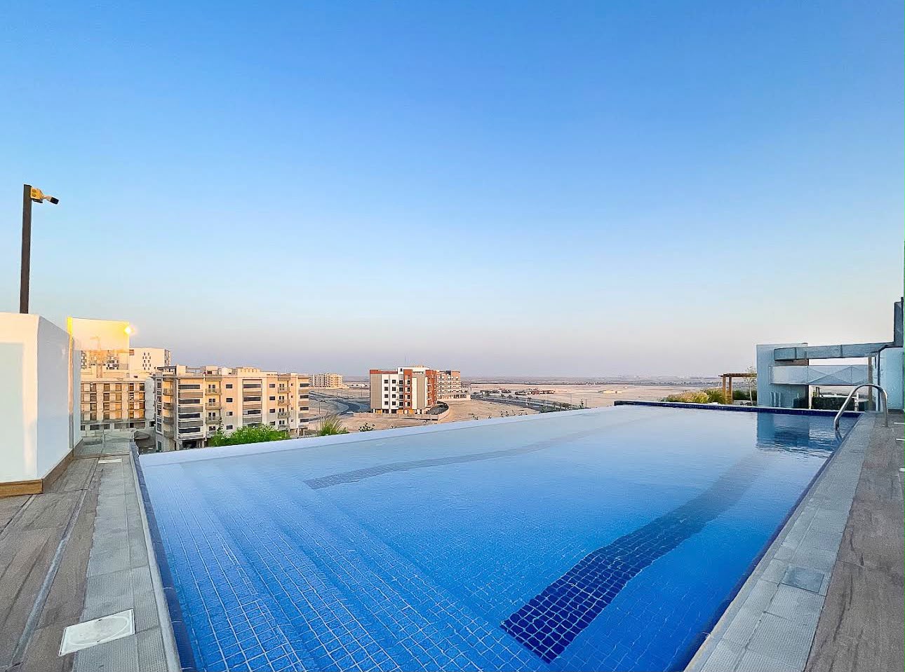 Modern Studio Apartment | Canal & City View | For Rent