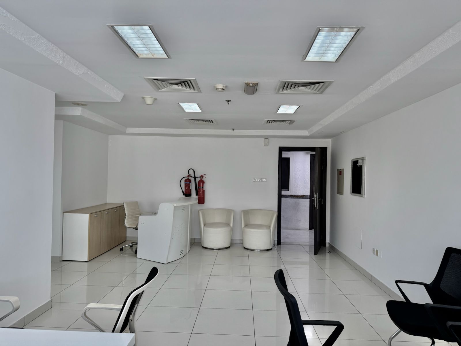 Near Mall of Emirates | Independent Fitted Office