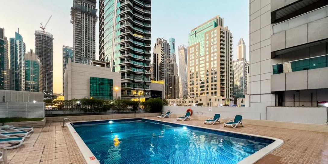 Marina View | Next to Metro | Chiller Free