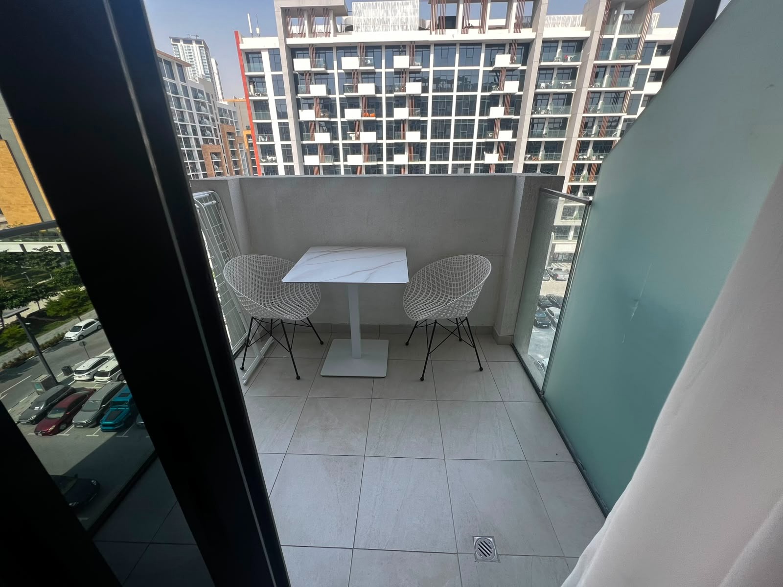 12 cheques | Chiller Free | Bright View