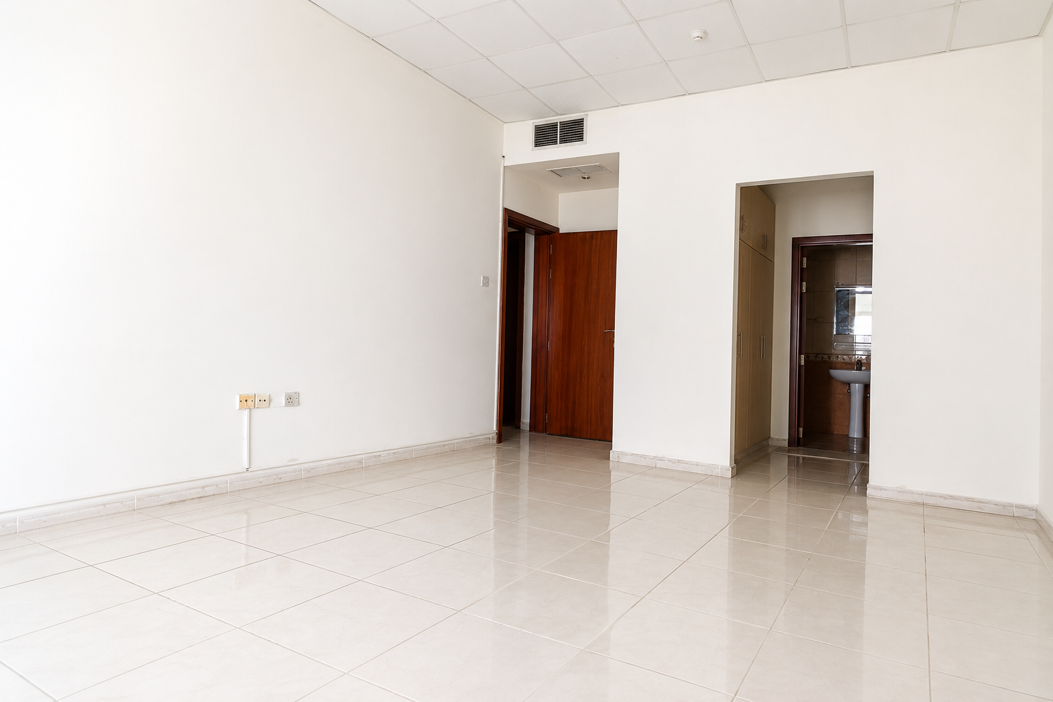 Spacious 1,302 Sq. Ft. Office | 1 Parking | Prime Damascus Street