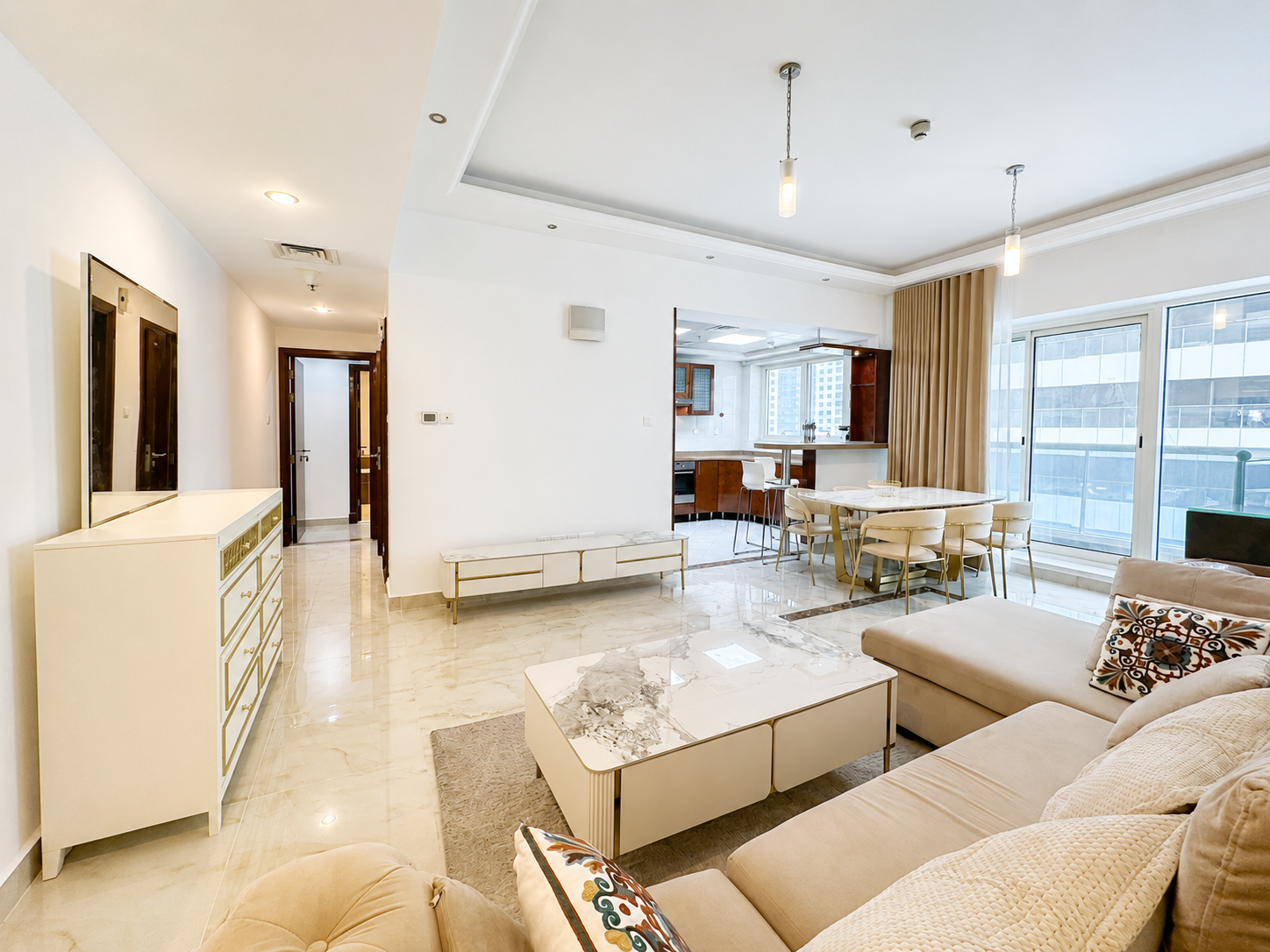Stylish Marina Residence | Private Balcony | Prime Location