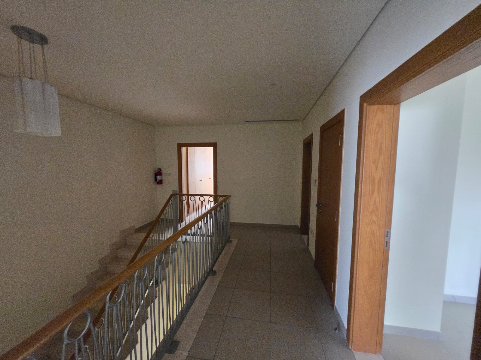 Ready to Move I Family Townhouse | Prime Location