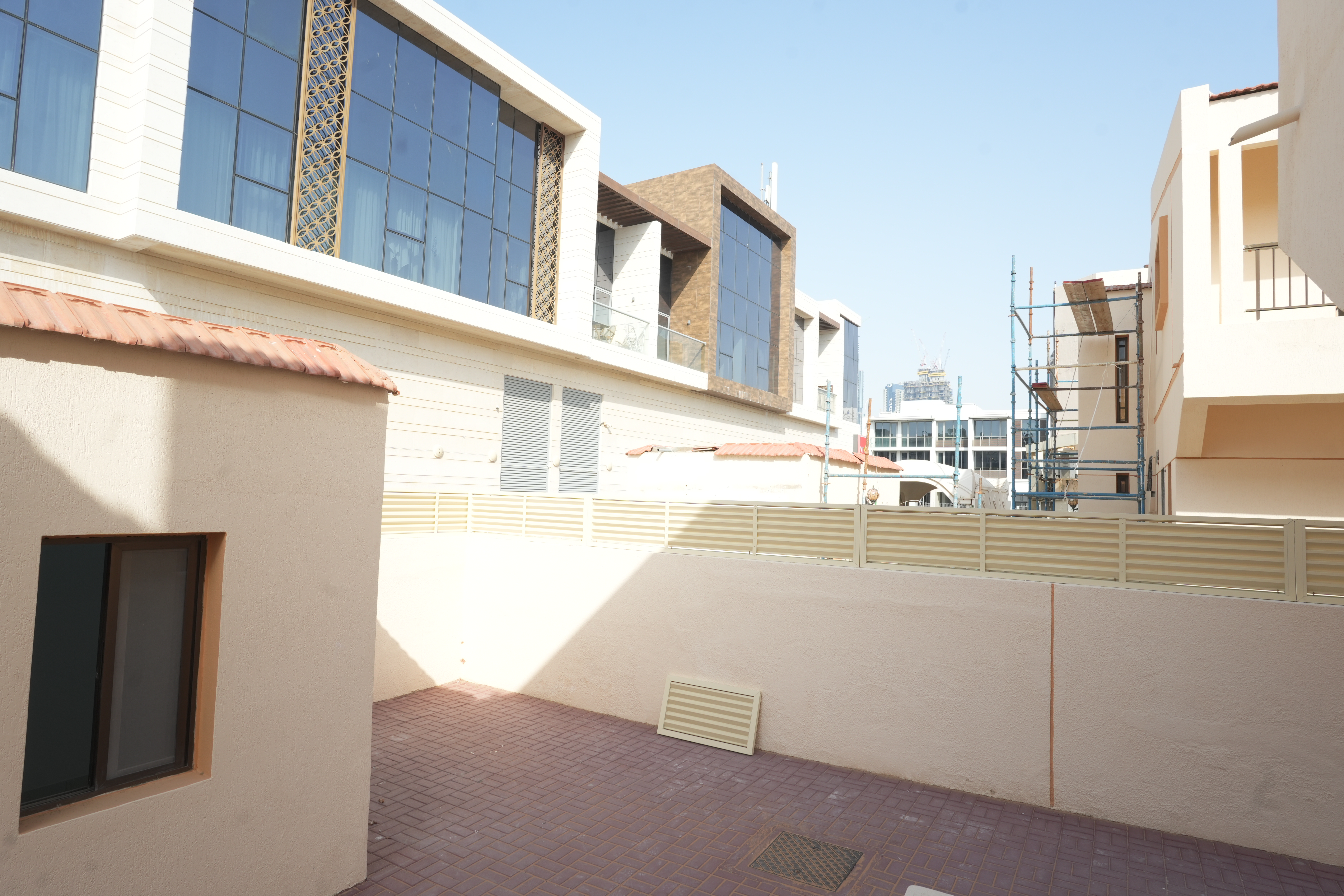 Fully Renovated 4BR + Maid Villa | Private Garden | Ready to Move | Jumeirah 3