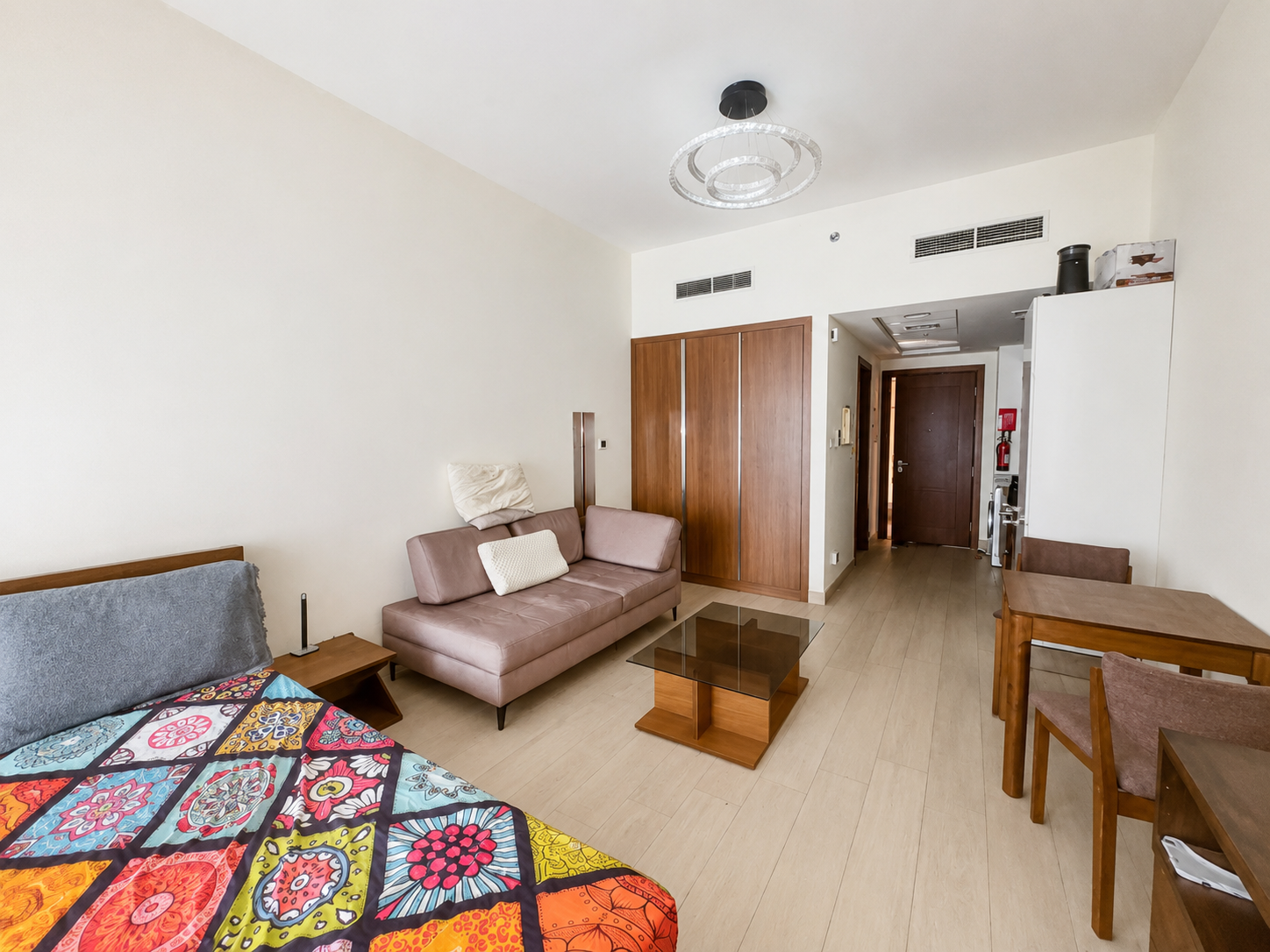 Studio in Al Jaddaf | Near Metro | Ideal for Airport & Business Bay Staff