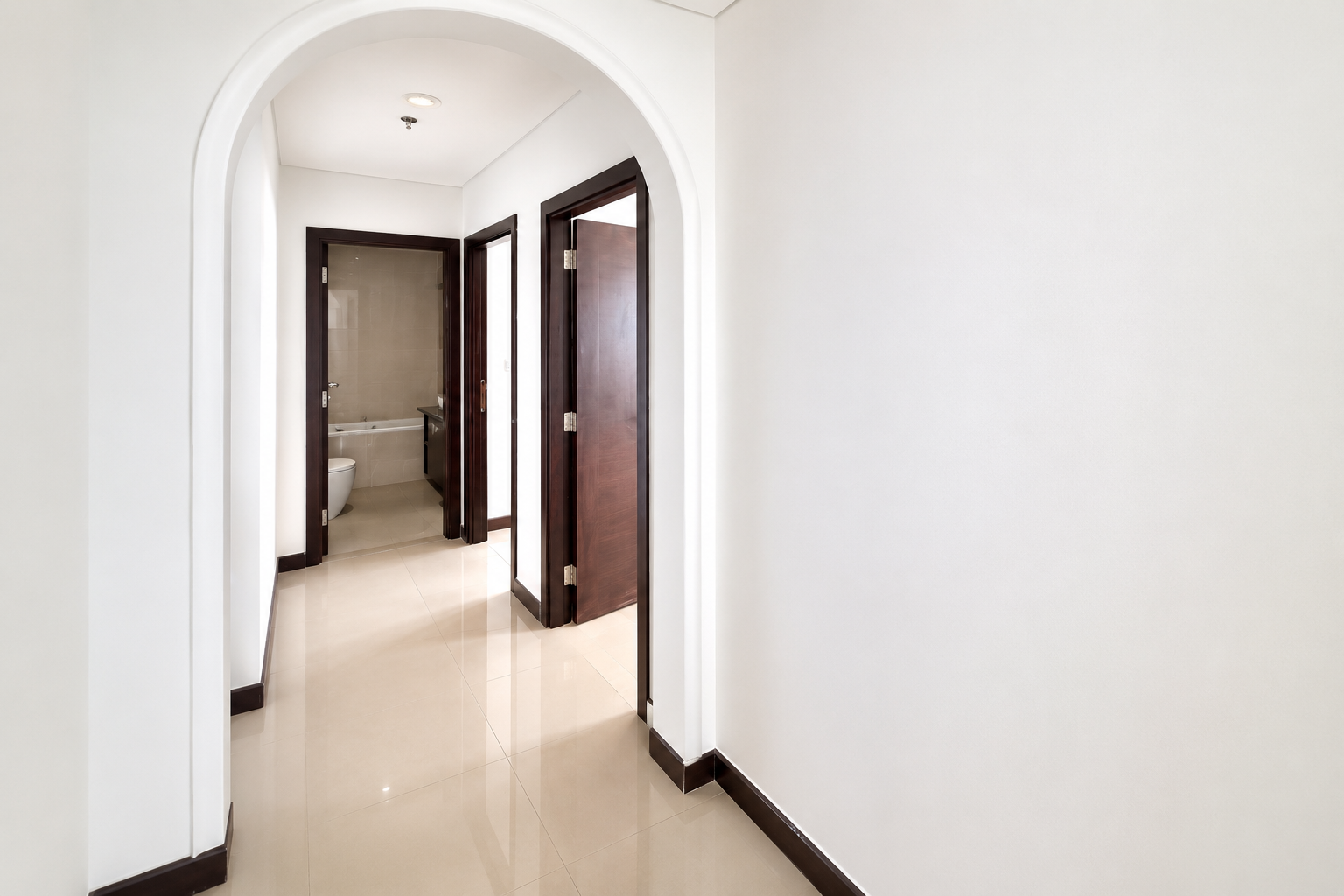 Contemporary Apartment | Vacant | Community Views