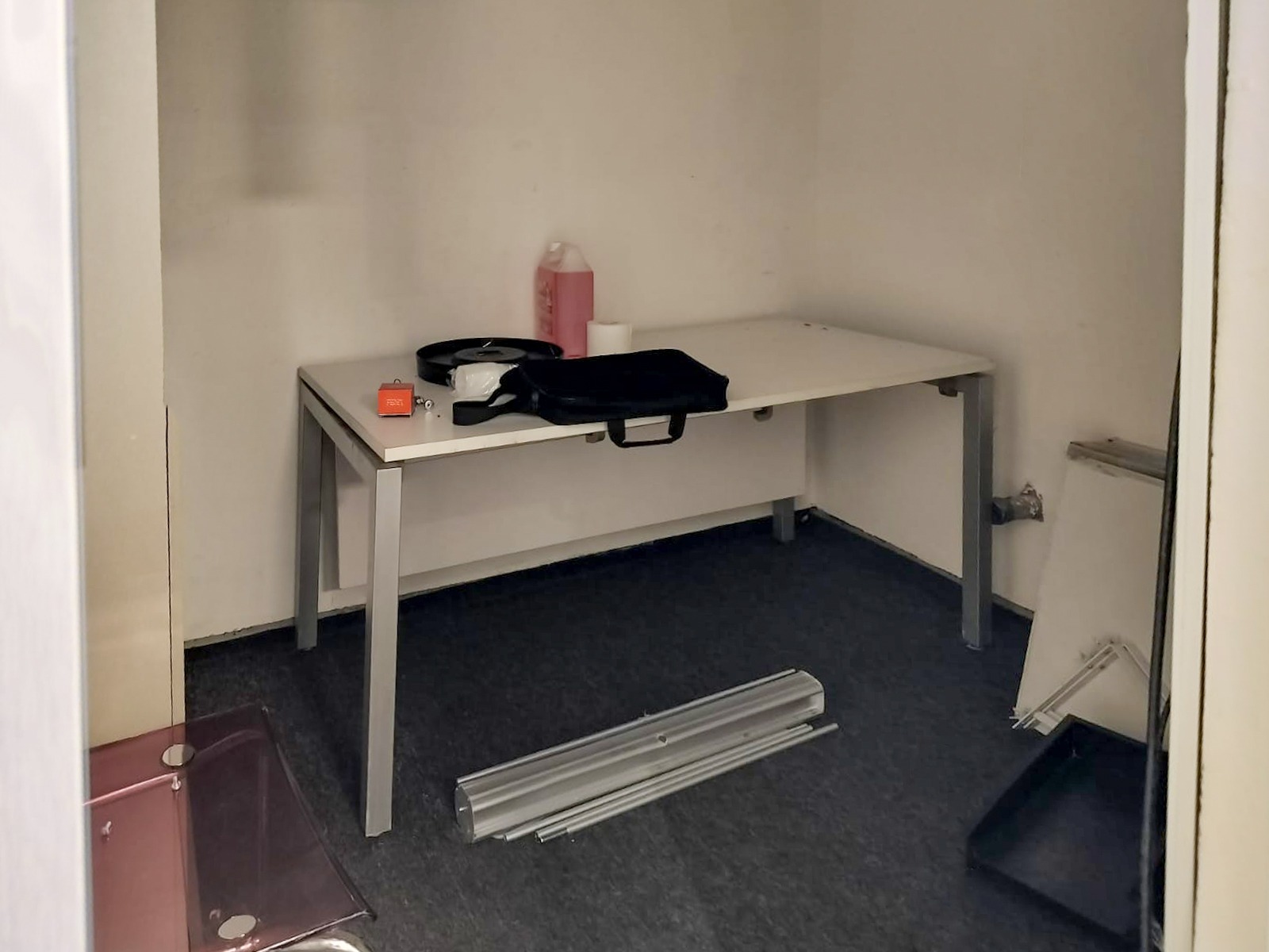 FULLY FITTED | PRIME LOCATION | RENTED