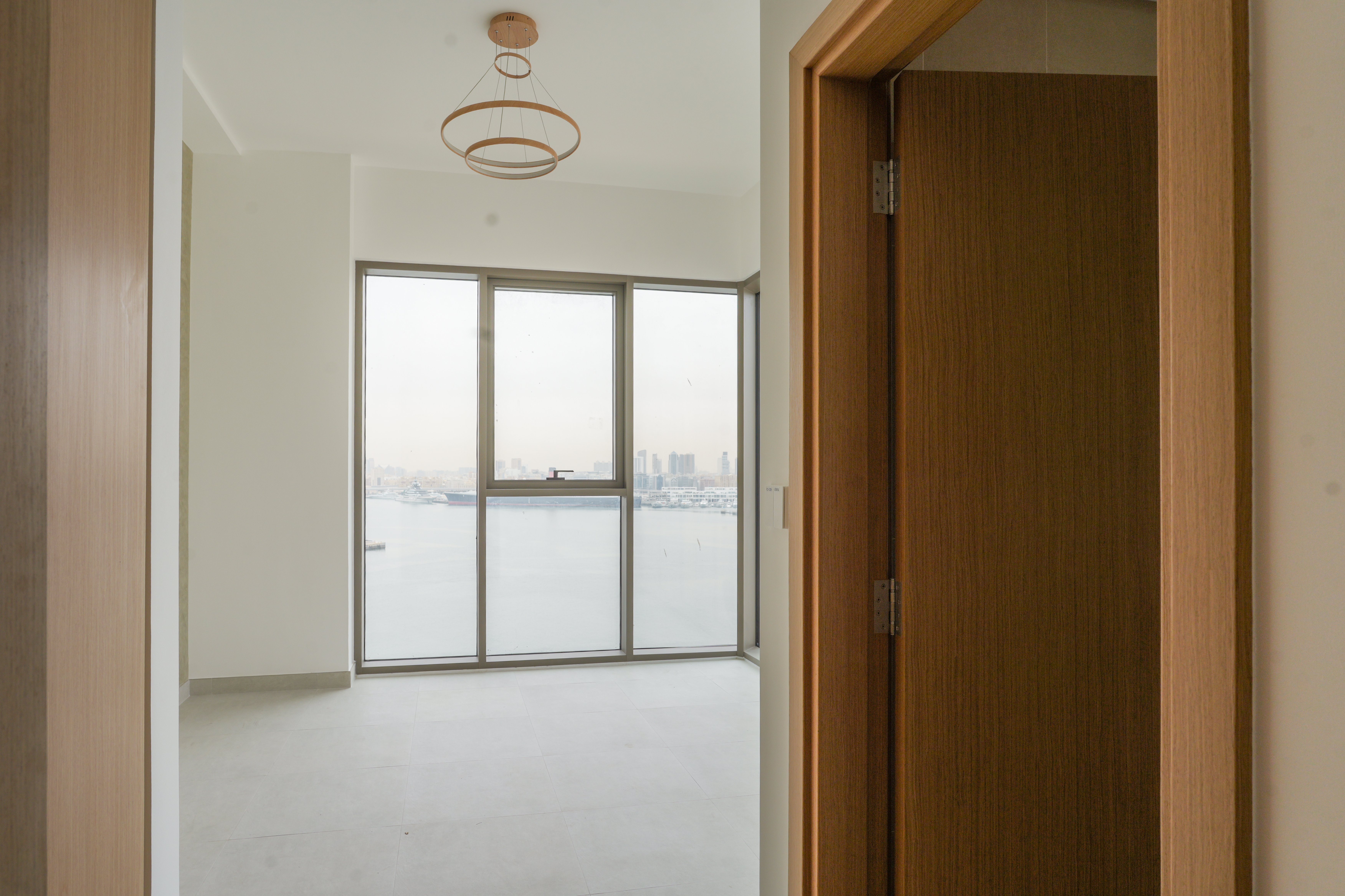 Clean & Spacious | Unfurnished Apartment | Direct Sea View