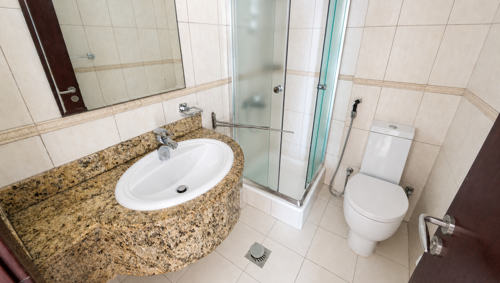 Elegant Apartment | Near Marina Walk | Sea View