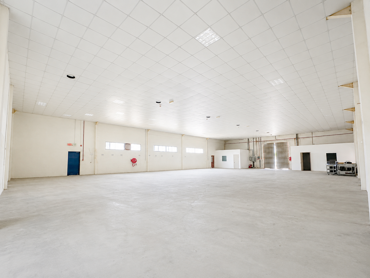 Spacious Warehouse | Prime Ras Al Khor Location | Easy Access