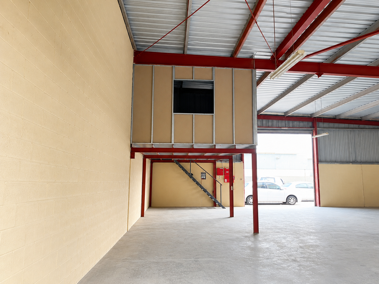 High-Clearance Warehouse | 40 kW Power | 3,541 Sq. Ft.