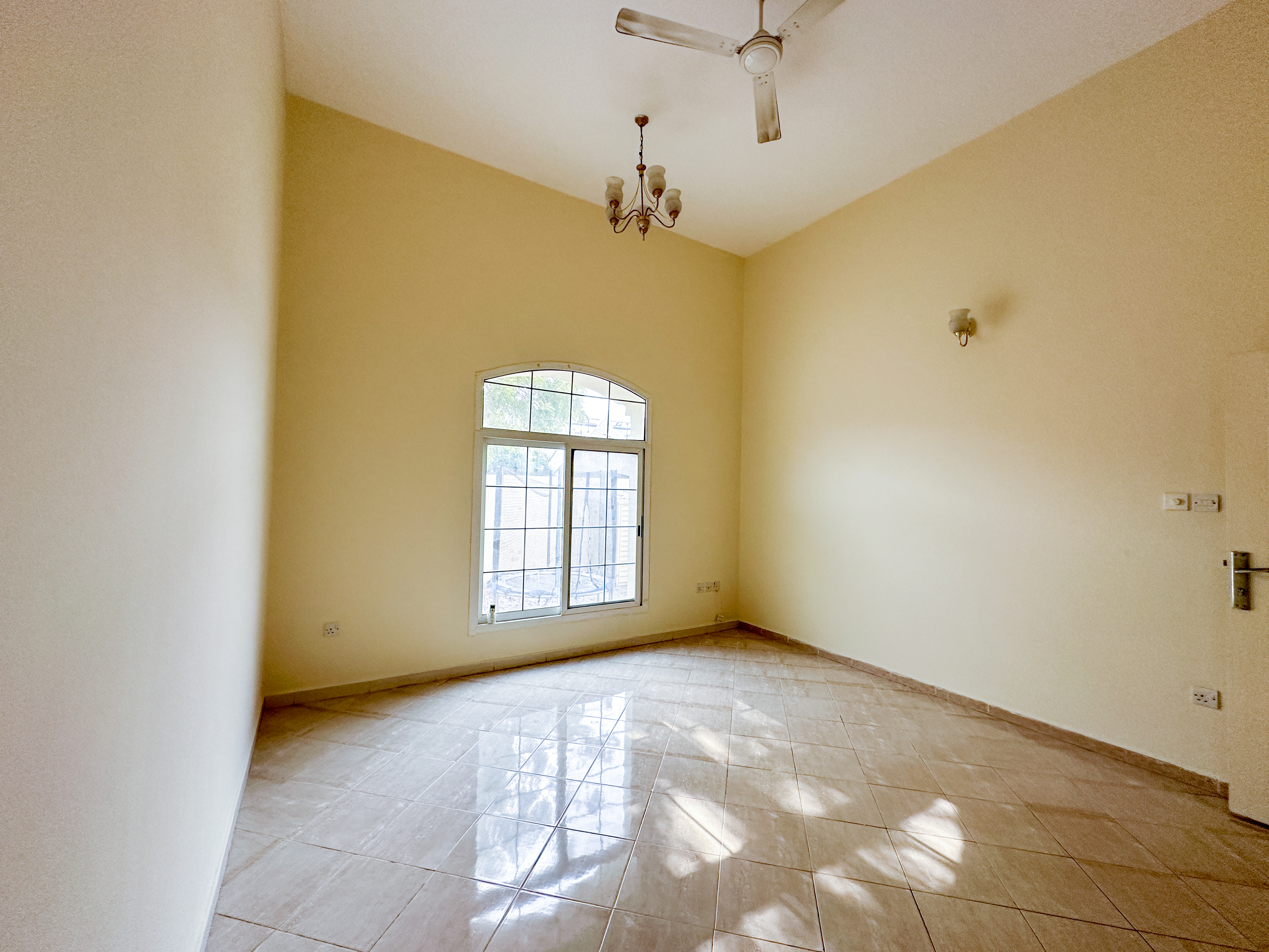 Spacious Villa | Family-Friendly Community | Prime Mirdif Location