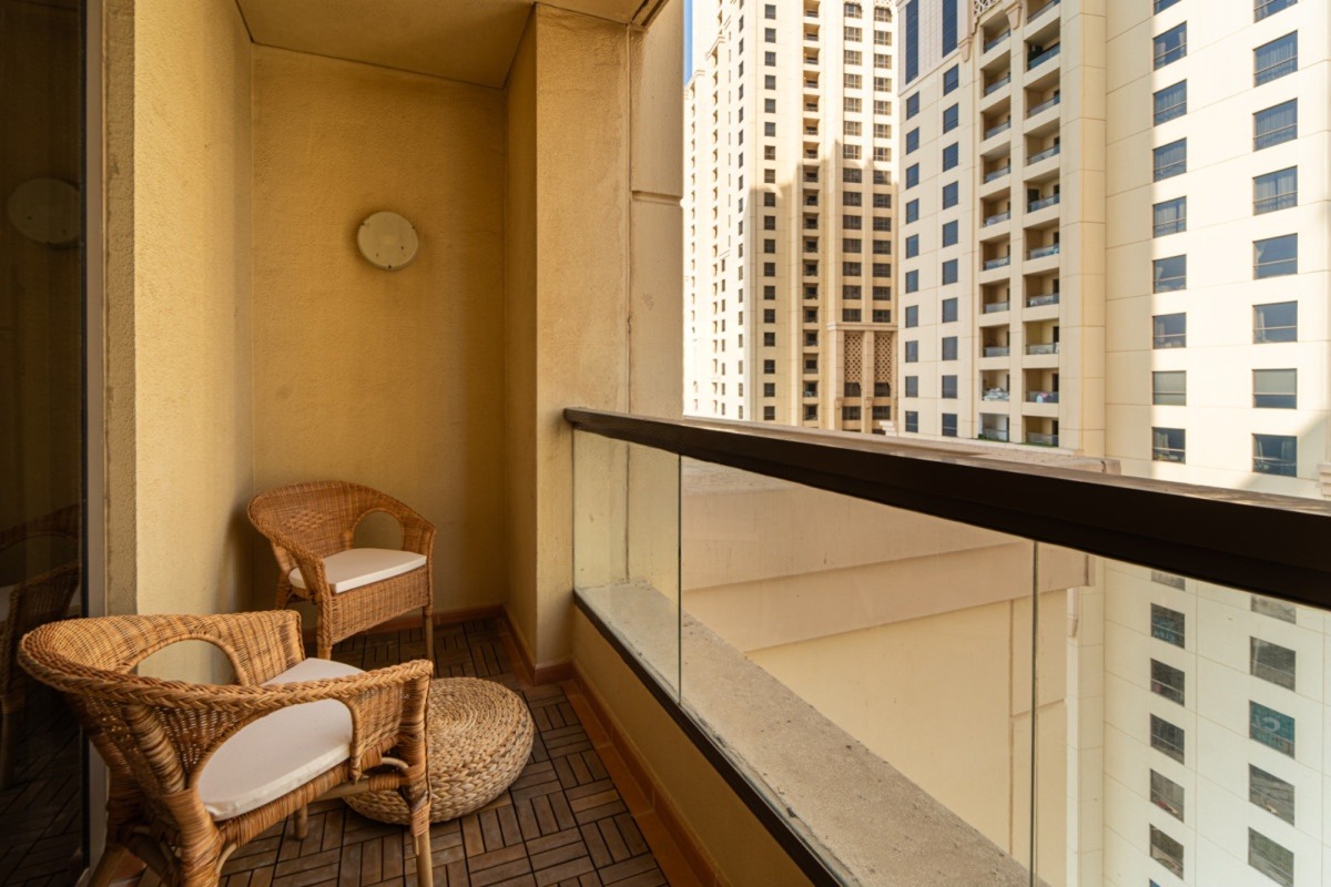Ready to Move In | Bright Apartment | High Floor
