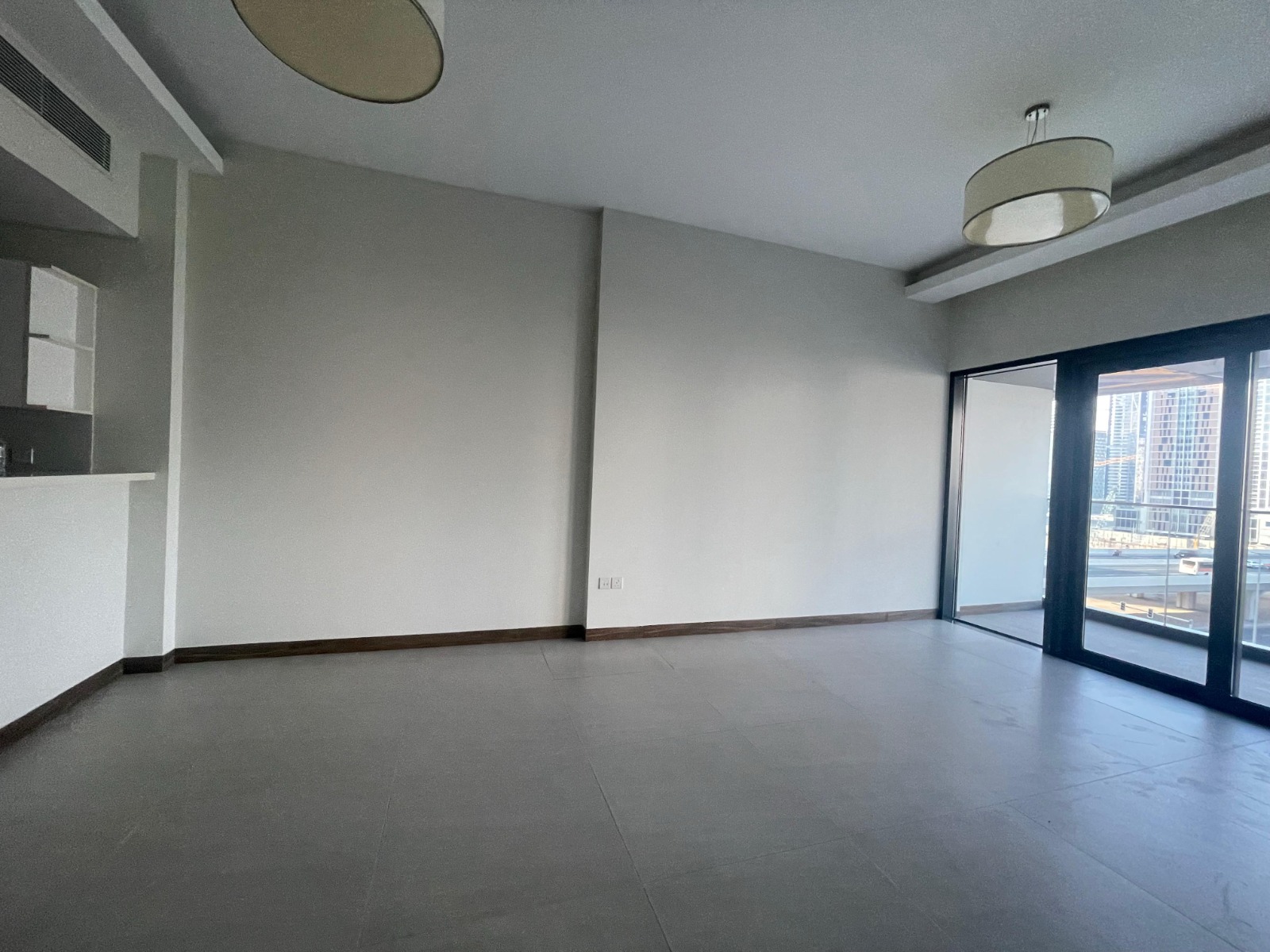 Bright | Big Layout | Community View