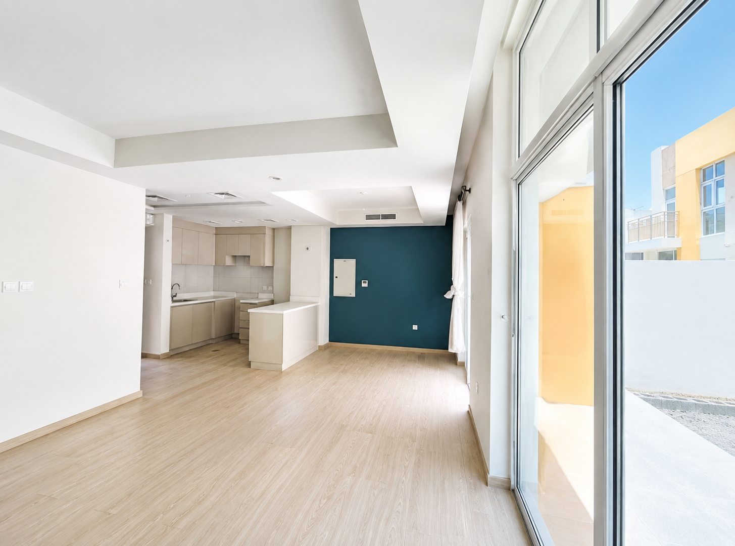 Single-Row | Middle Unit | Ready to Move