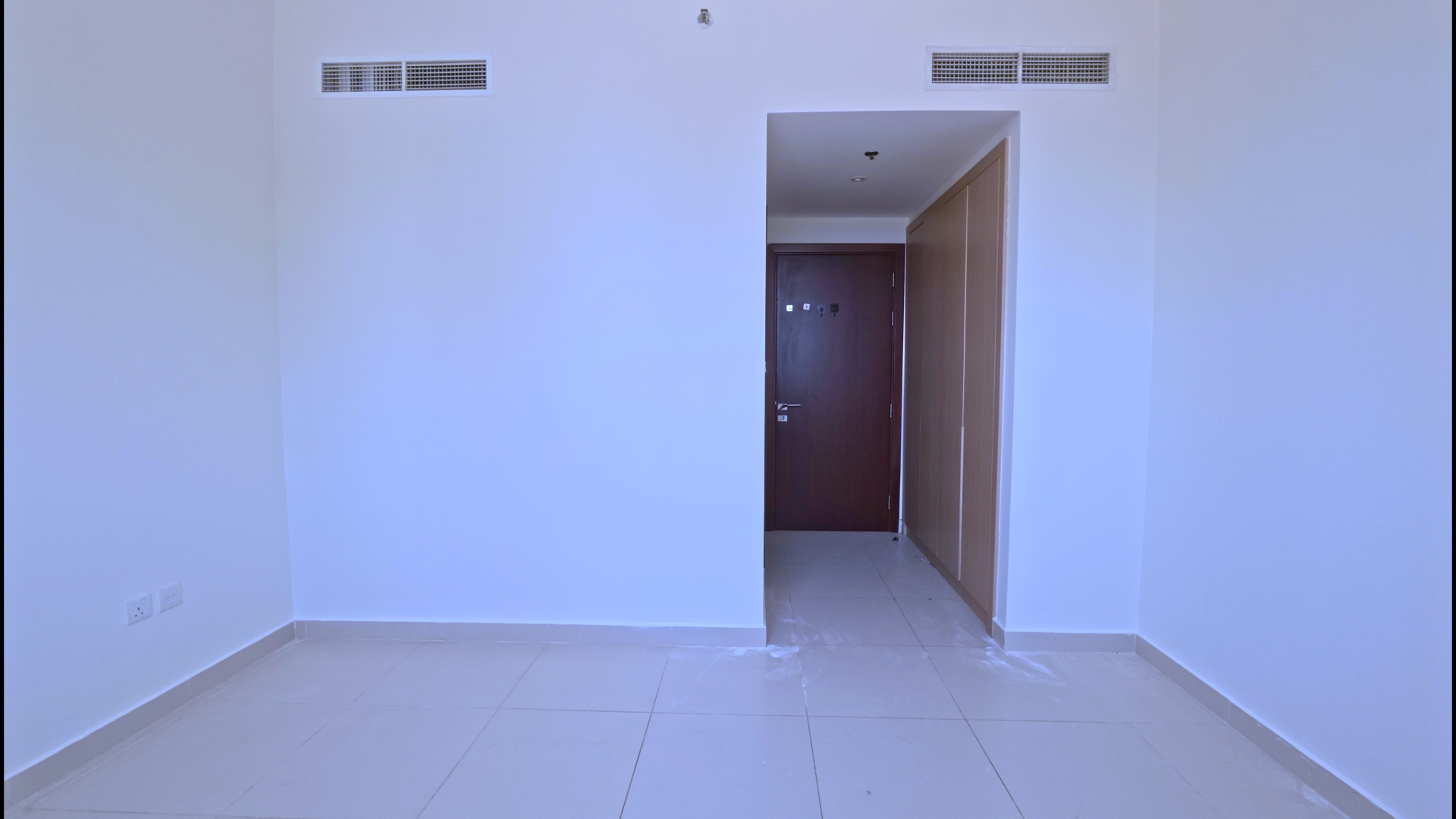 Spacious | Unfurnished | Bright & Well Maintained