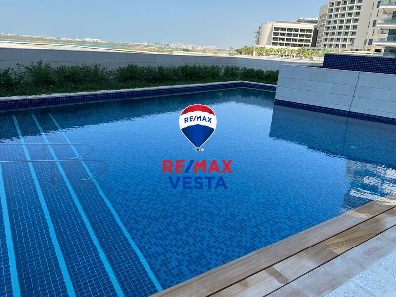 Ready to move in | Partial Sea and Golf View | Premium Location