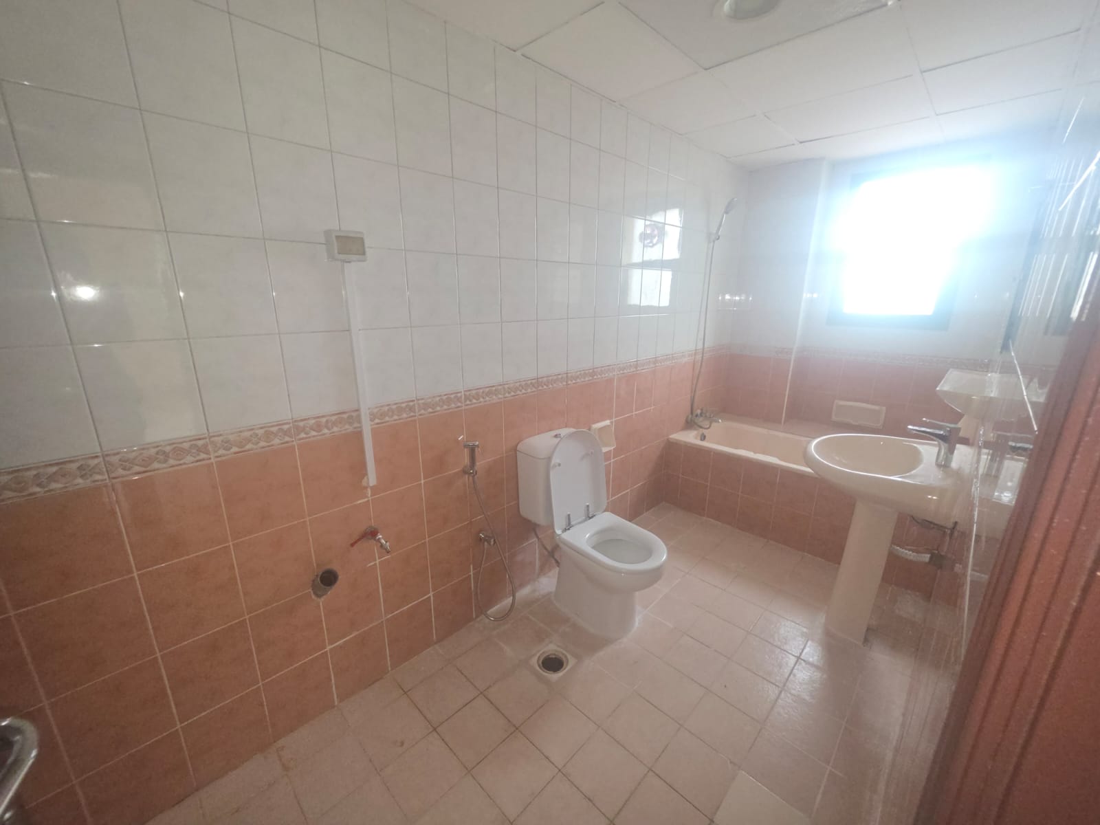 Spacious Layout | Big balcony | Near Bus Stop