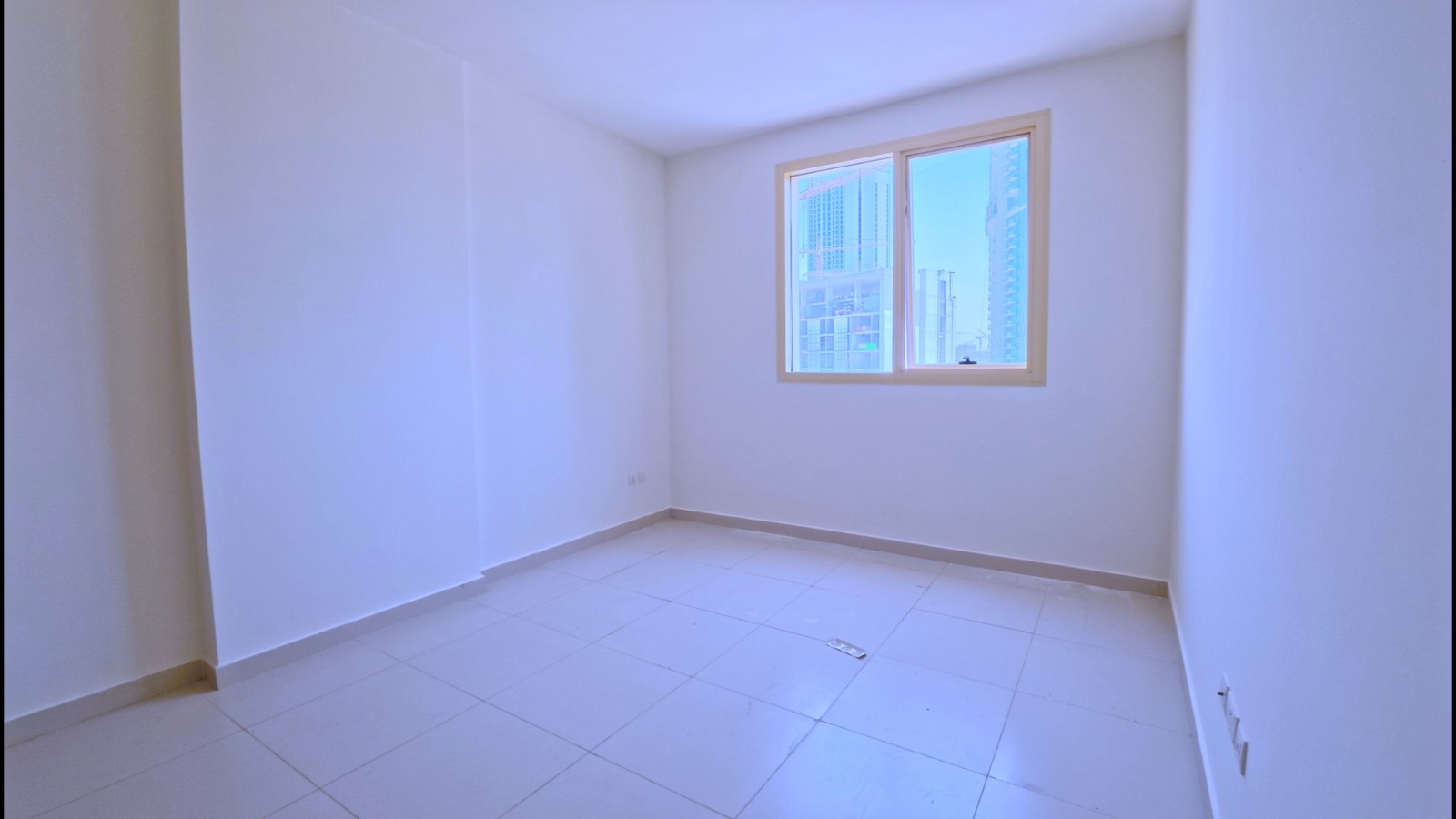 Spacious | Unfurnished | Bright & Well Maintained