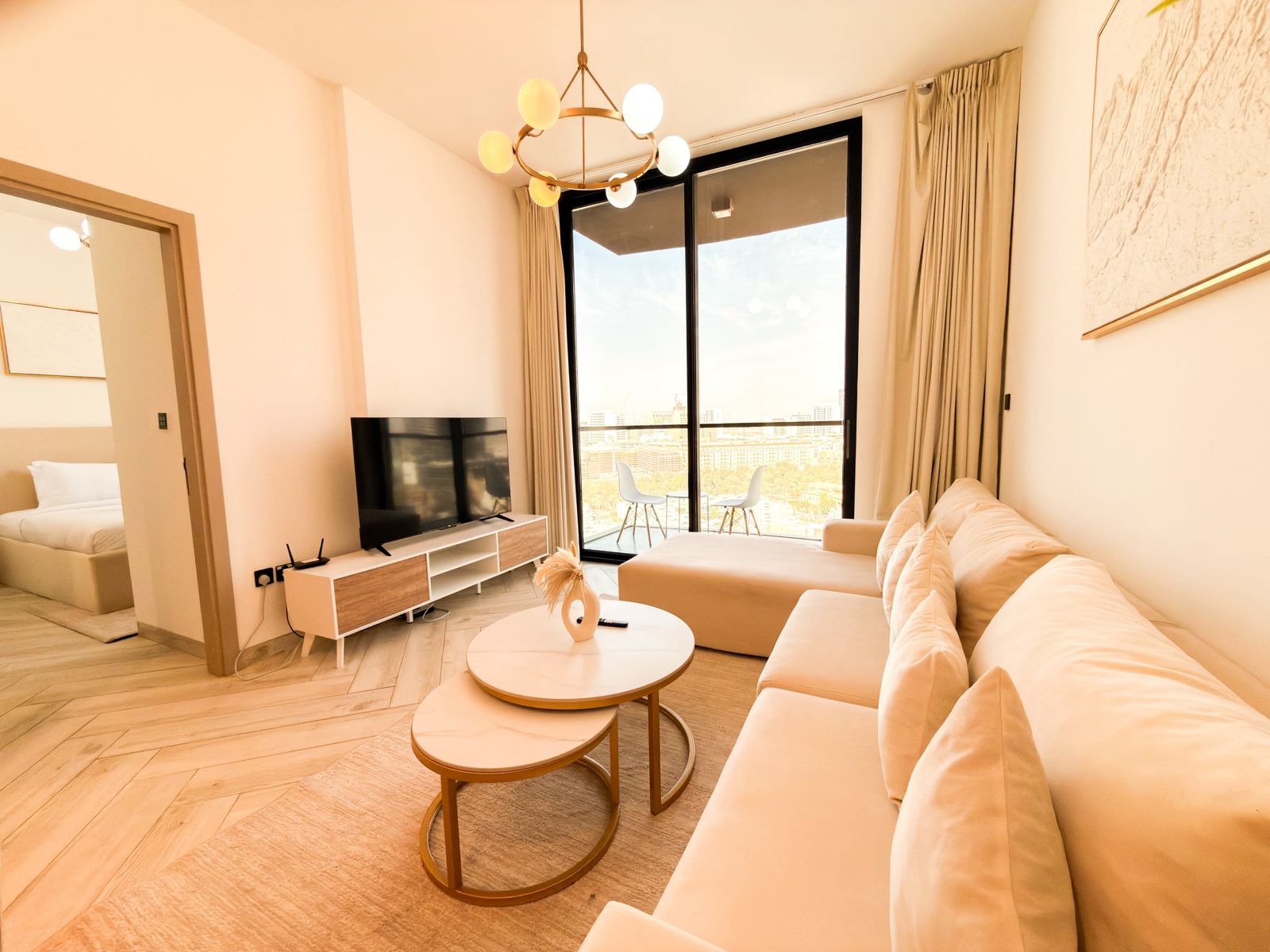 Furnished 1-bed apartment in Empire Residence