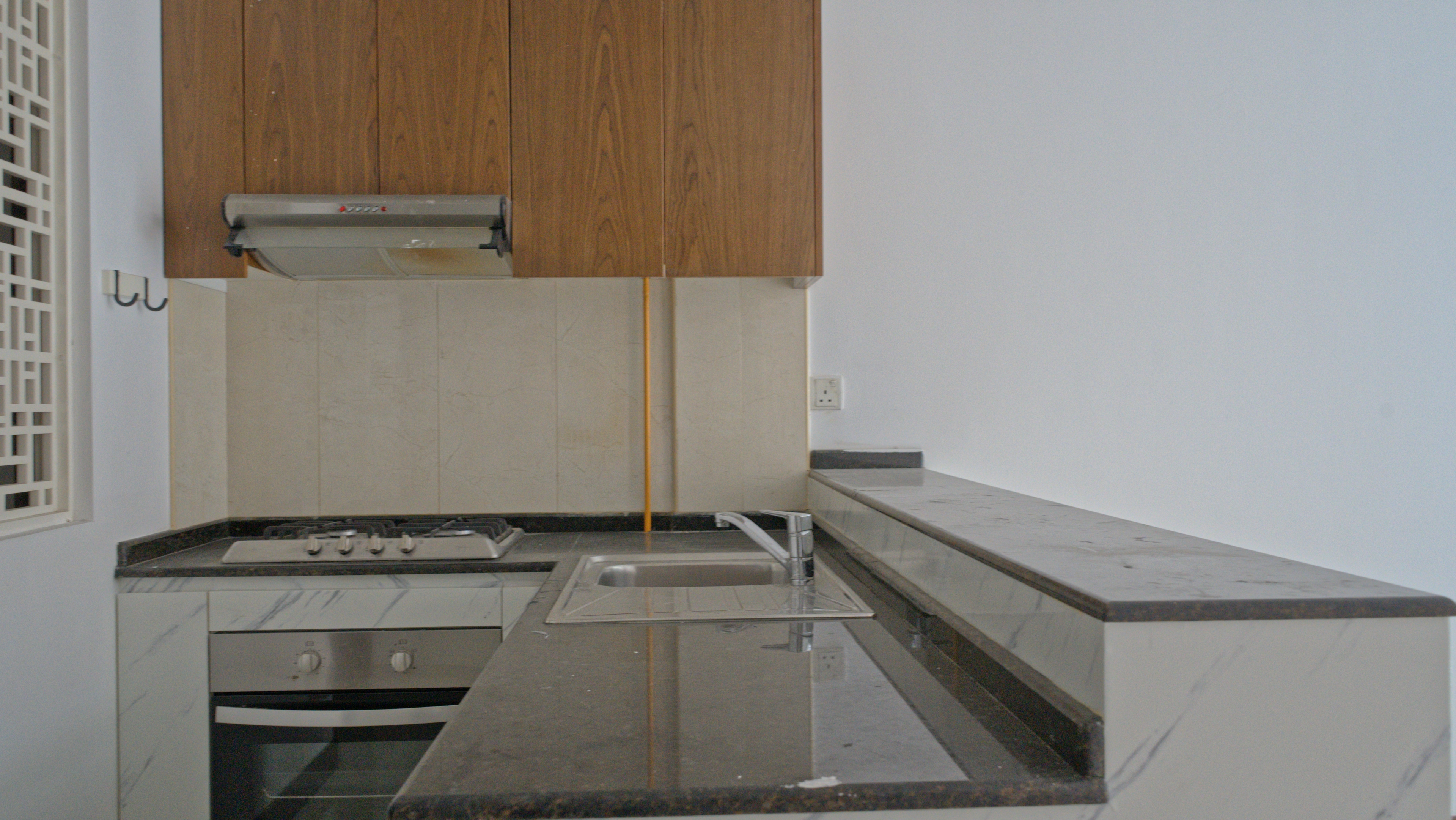 Chiller Free | Kitchen Appliances | Ready to Move