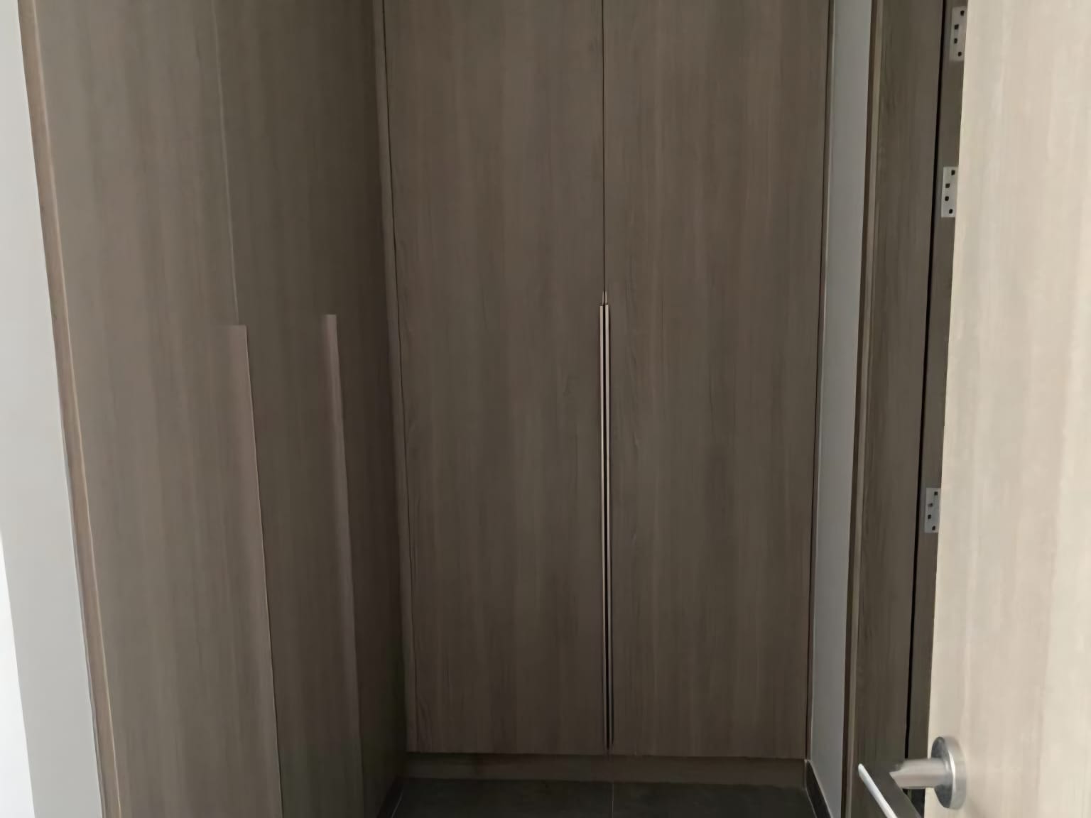 Full Marina view +Maids Room High floor