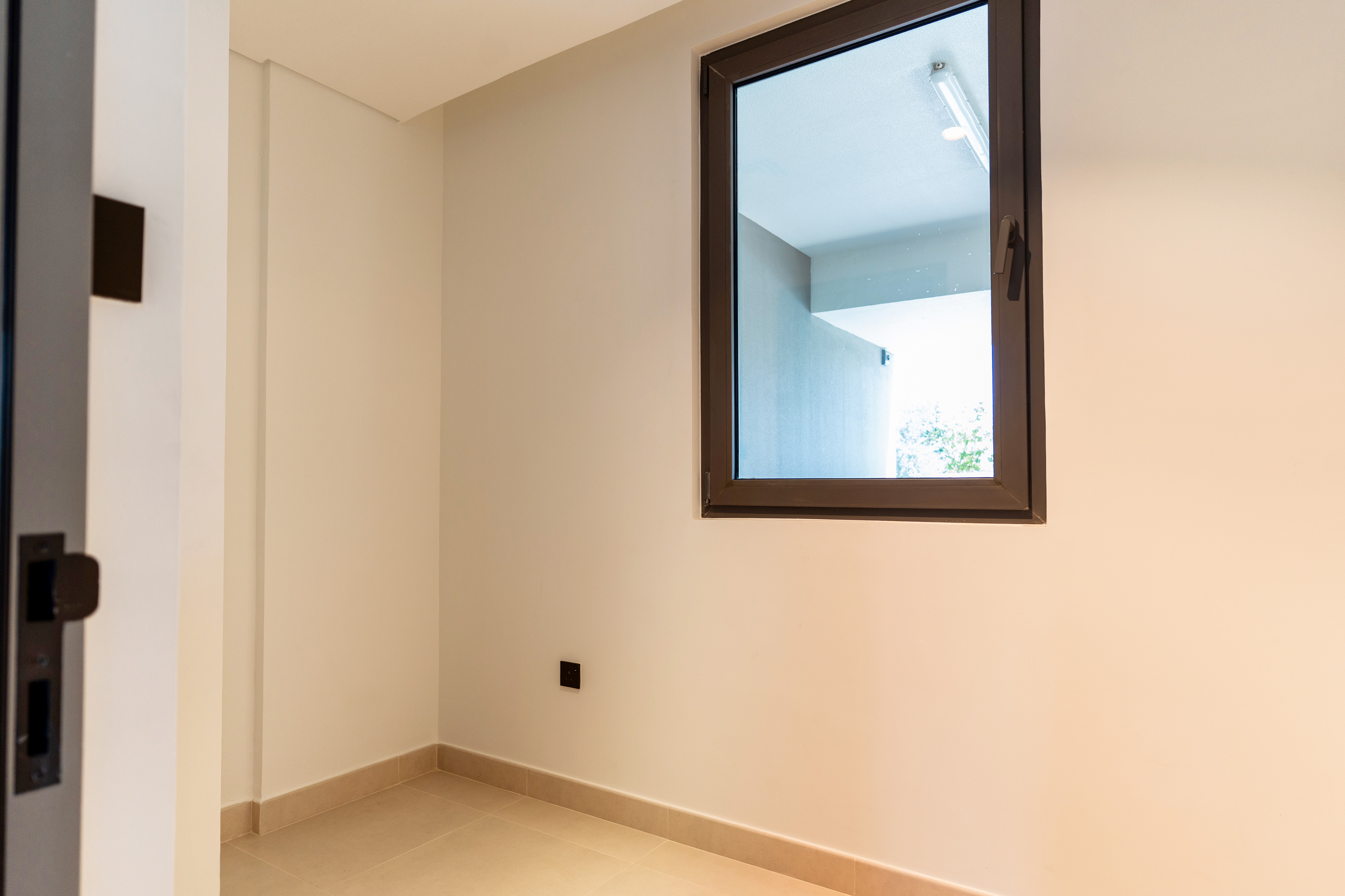 Corner Unit | Single Row | Brand New