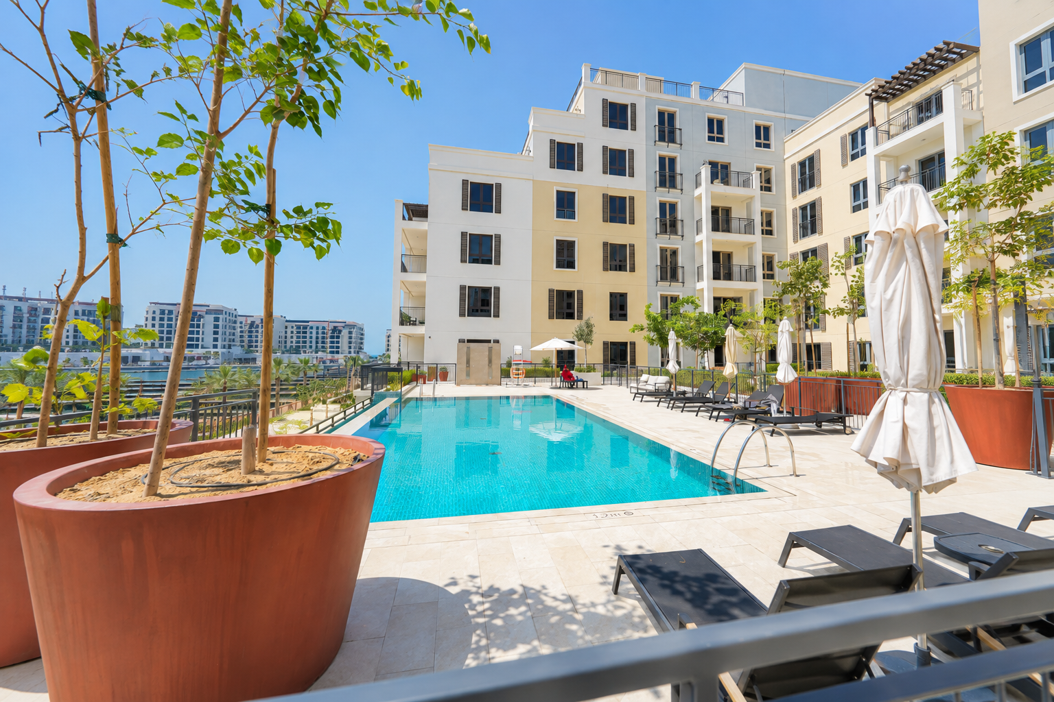 Prime Location | Spacious Layout | La Rive 2