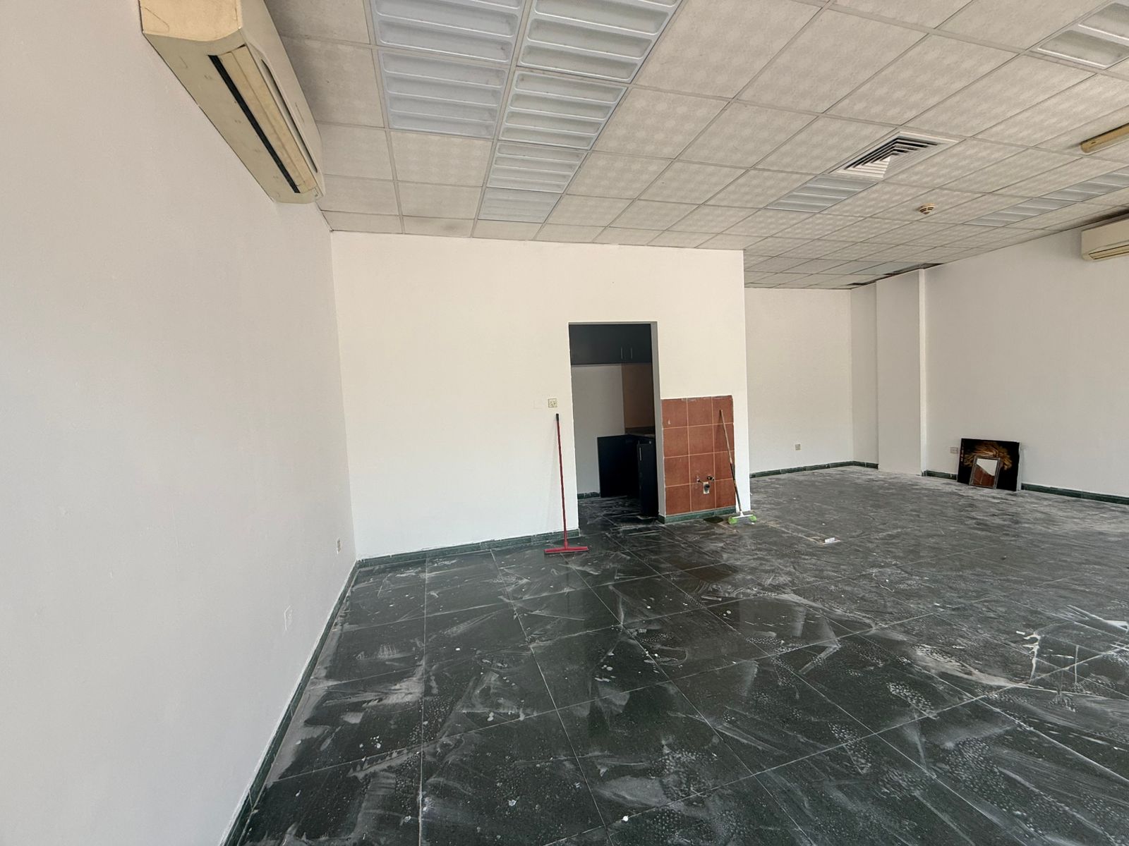 Prime Retail Space, France Cluster – Ready to Lease photo 5