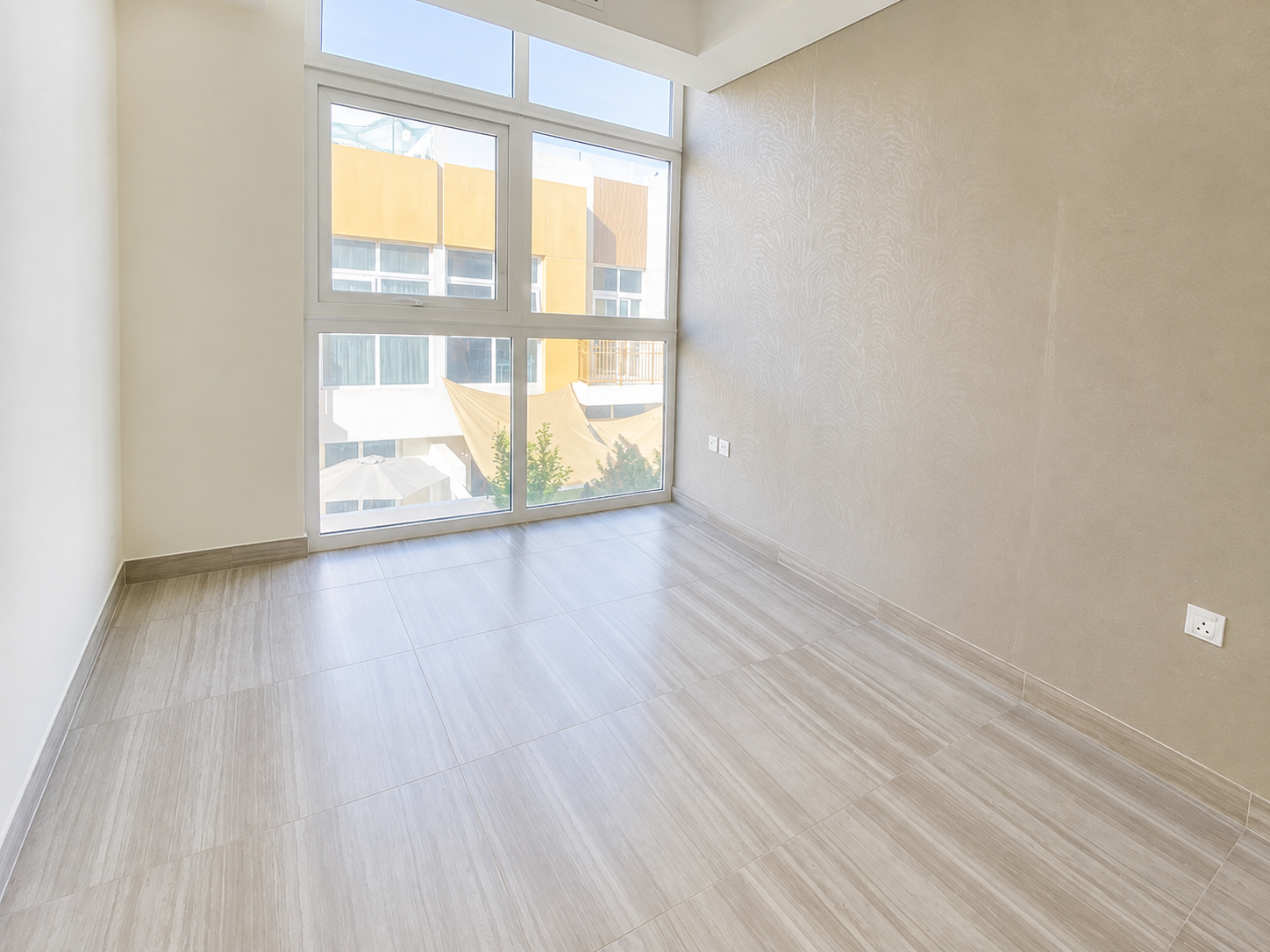 Single-Row | Middle Unit | Ready to Move