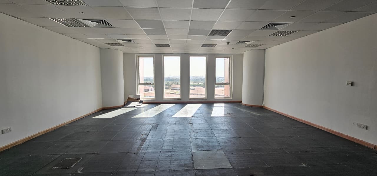 Spacious Office | Ready to Move-in | Churchill Towers