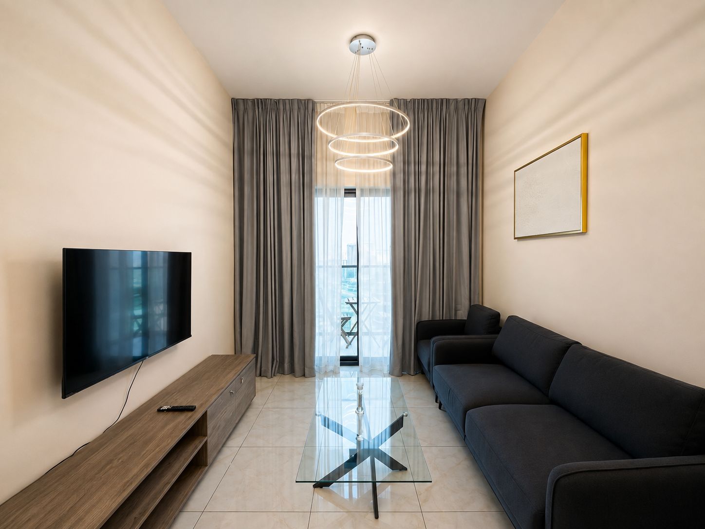 Furnished 1-bed apartment in The Square Tower