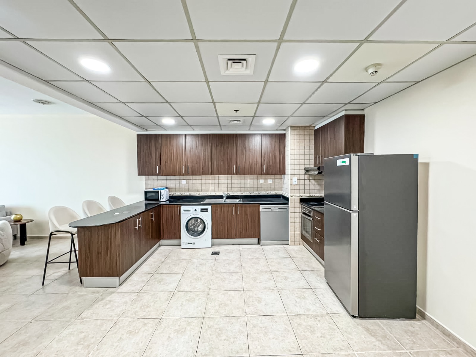 Elegant Marina Living | Spacious Layout | Prime Location