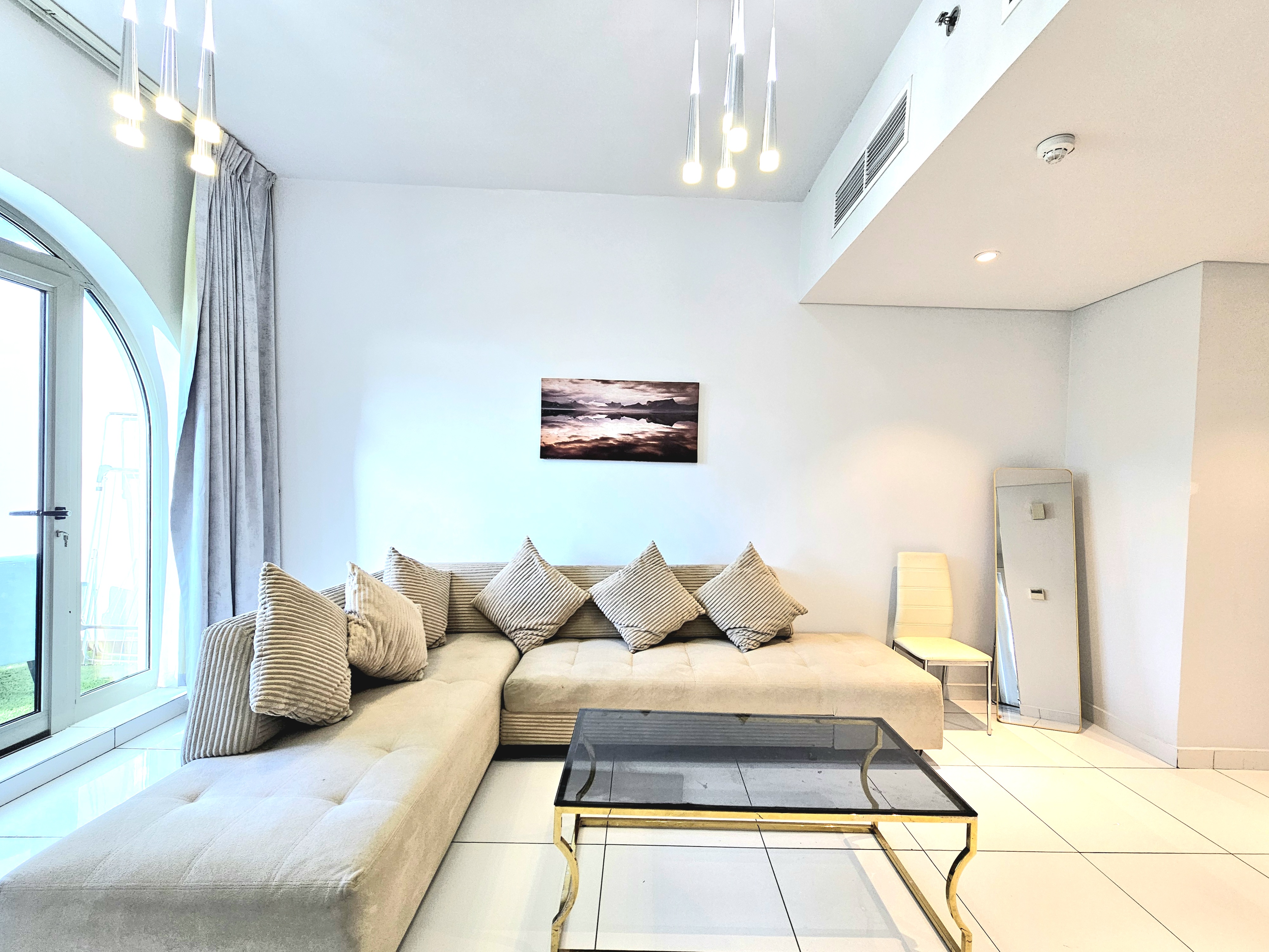 Furnished 2-bed apartment in Plazzo Heights