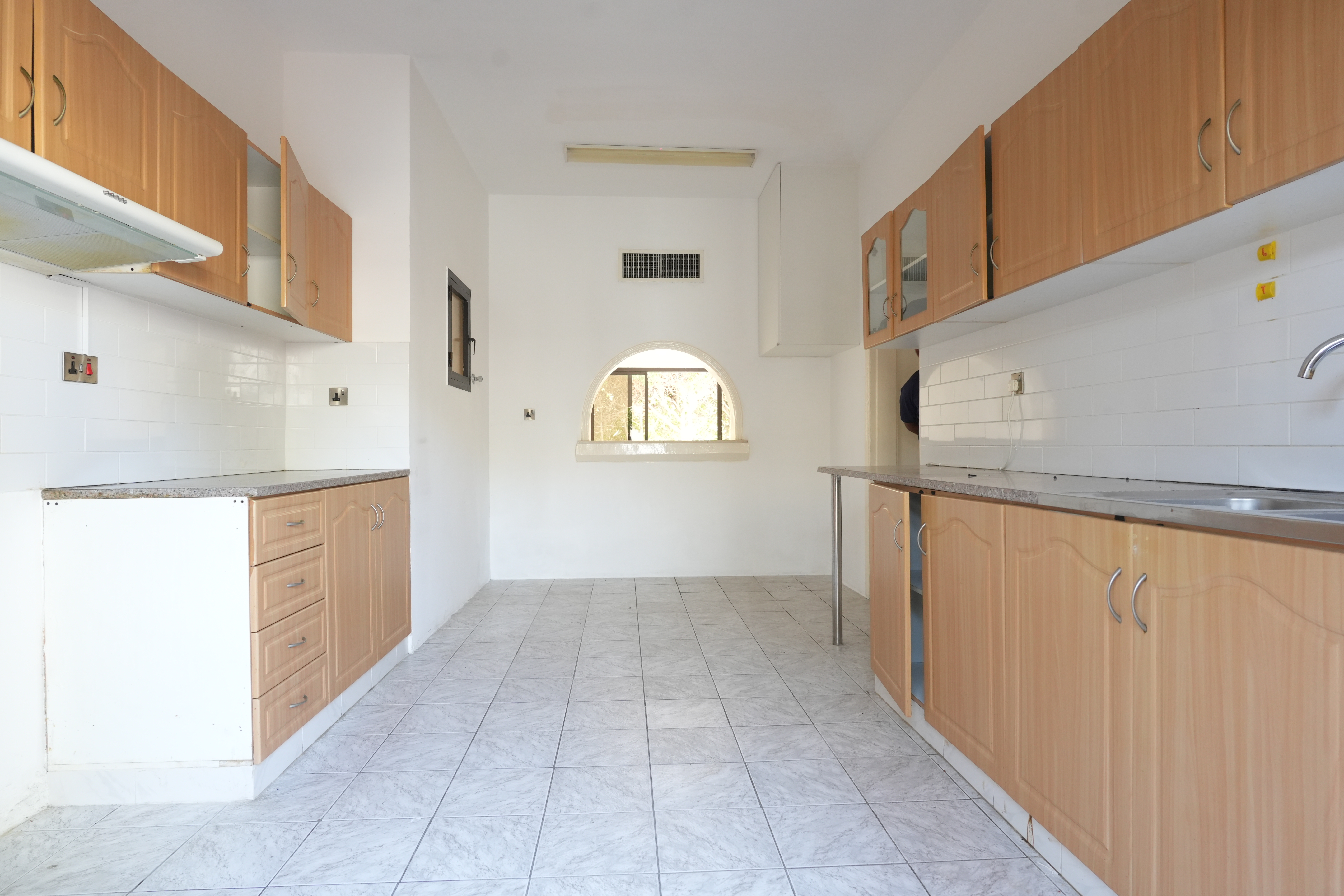 Spacious 4BR + Maid Villa | Gym | Pool | Ready to move | Jumeirah 3