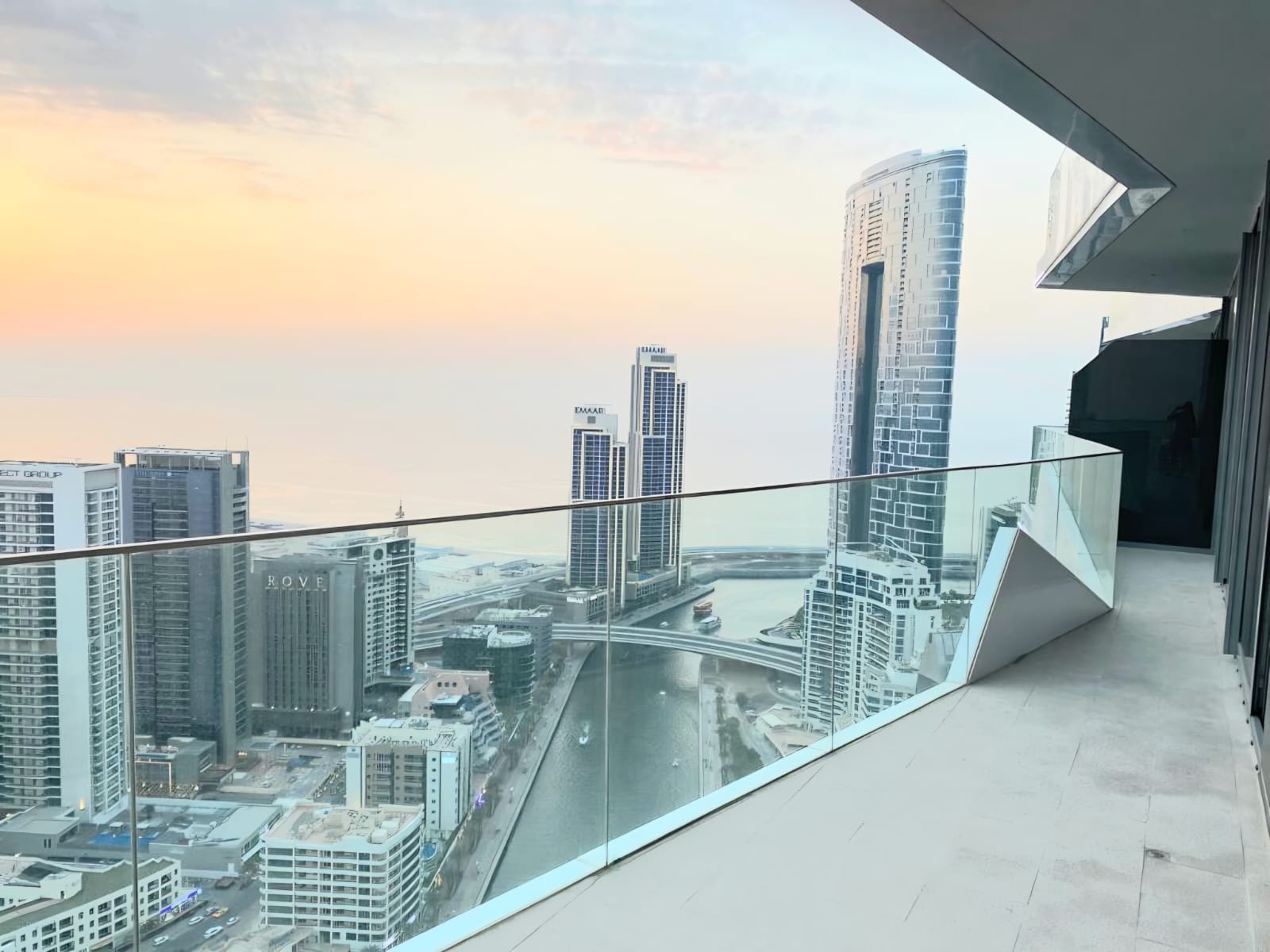 Full Marina view +Maids Room High floor