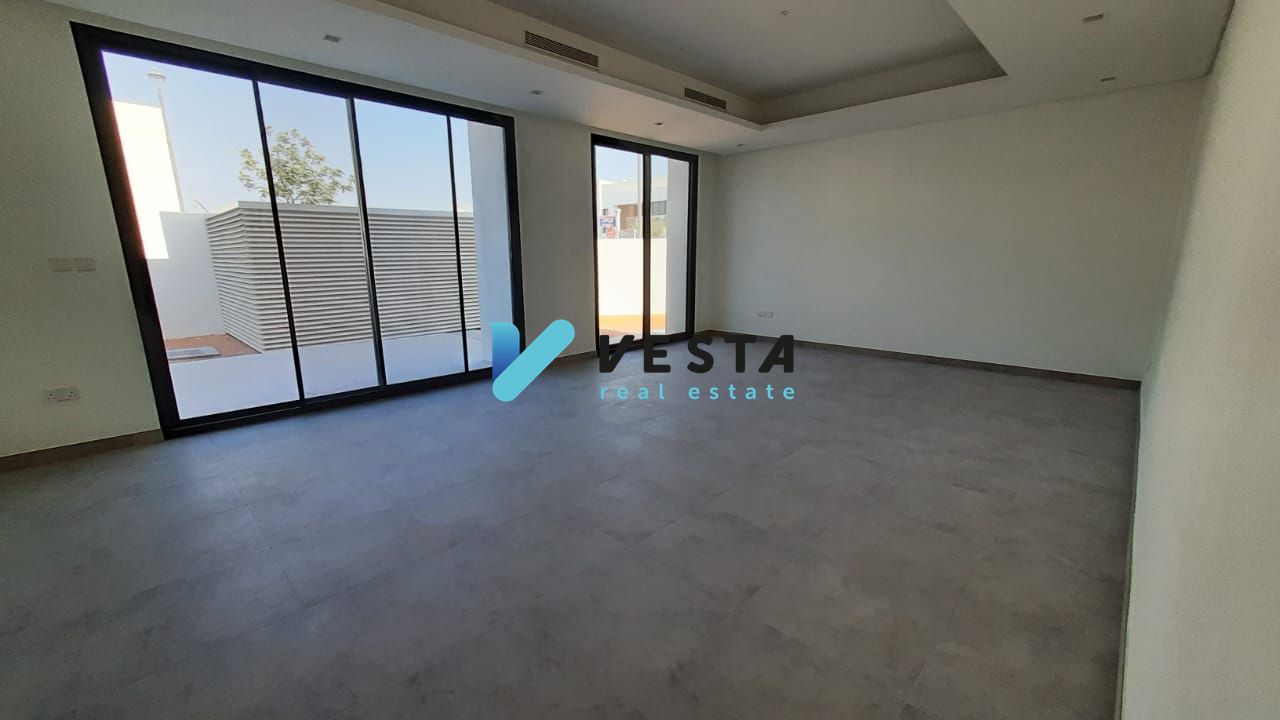 Premium Ready to Move Villa | Huge Corner Unit | Very Limited Layout