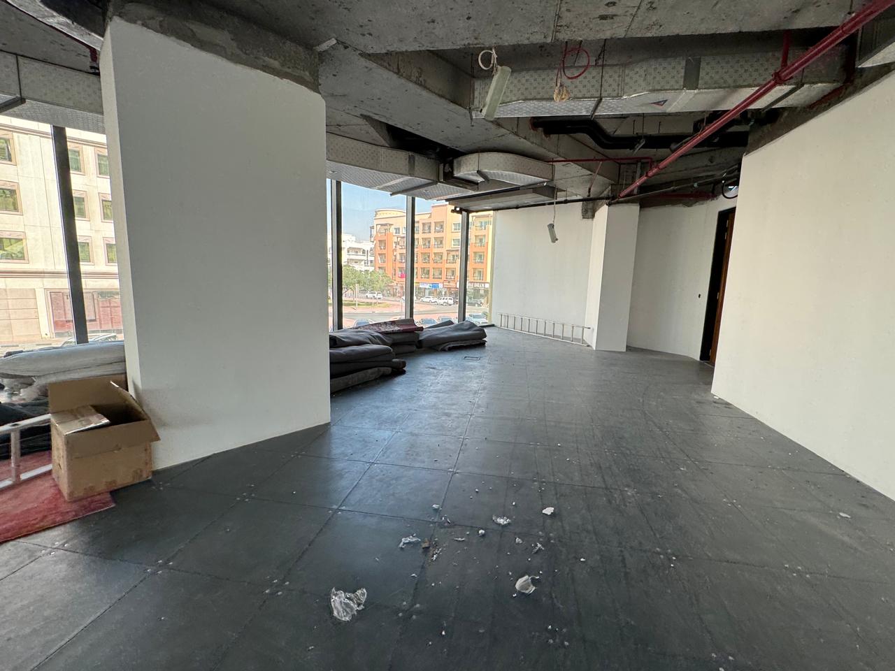 Unfurnished | Bright and Spacious | Semi Fitted