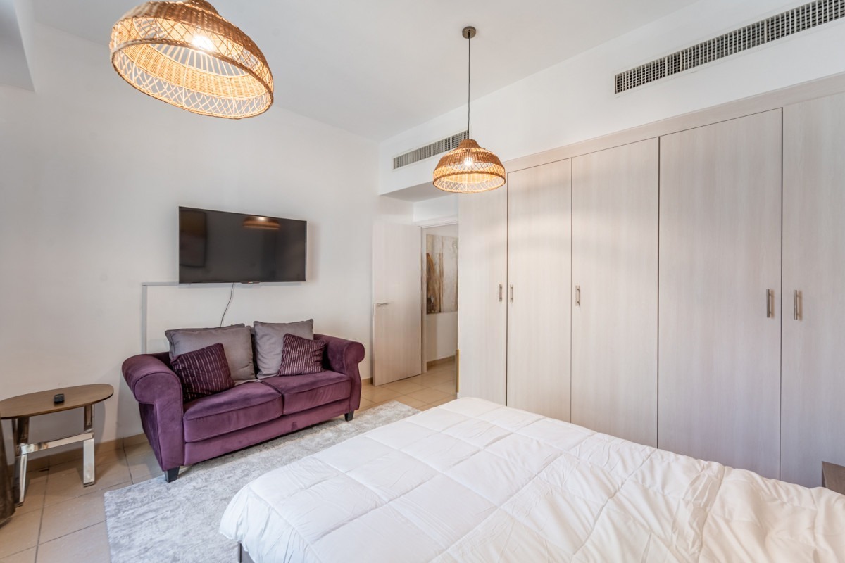 Ready to Move In | Bright Apartment | High Floor