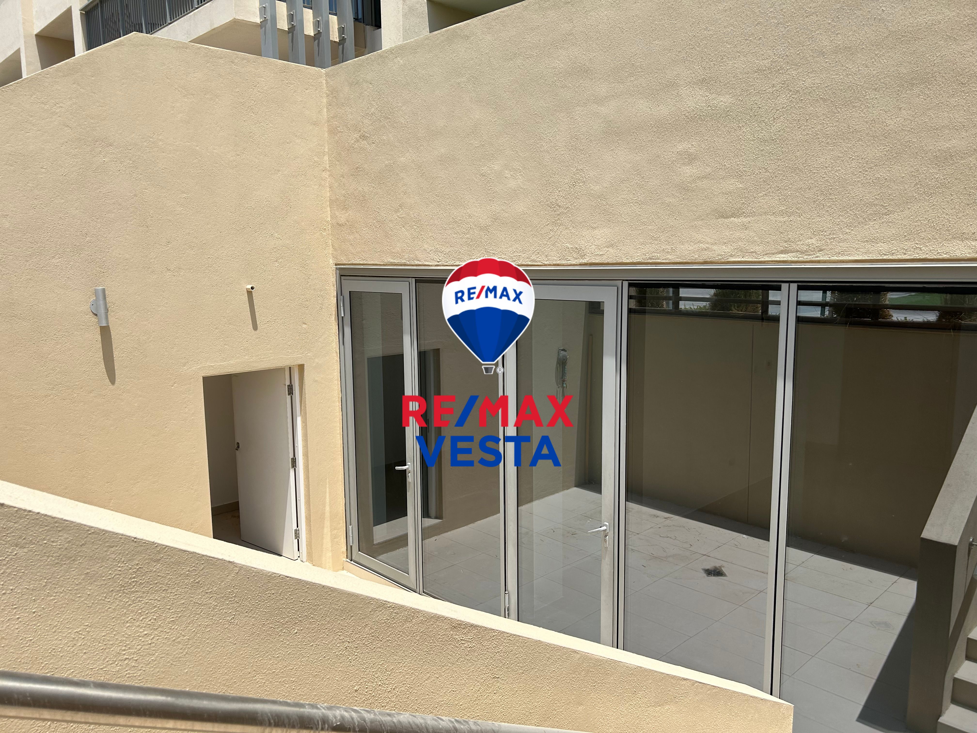 Upcoming Unit | Direct to Beach | Spacious Layout | Beach Access